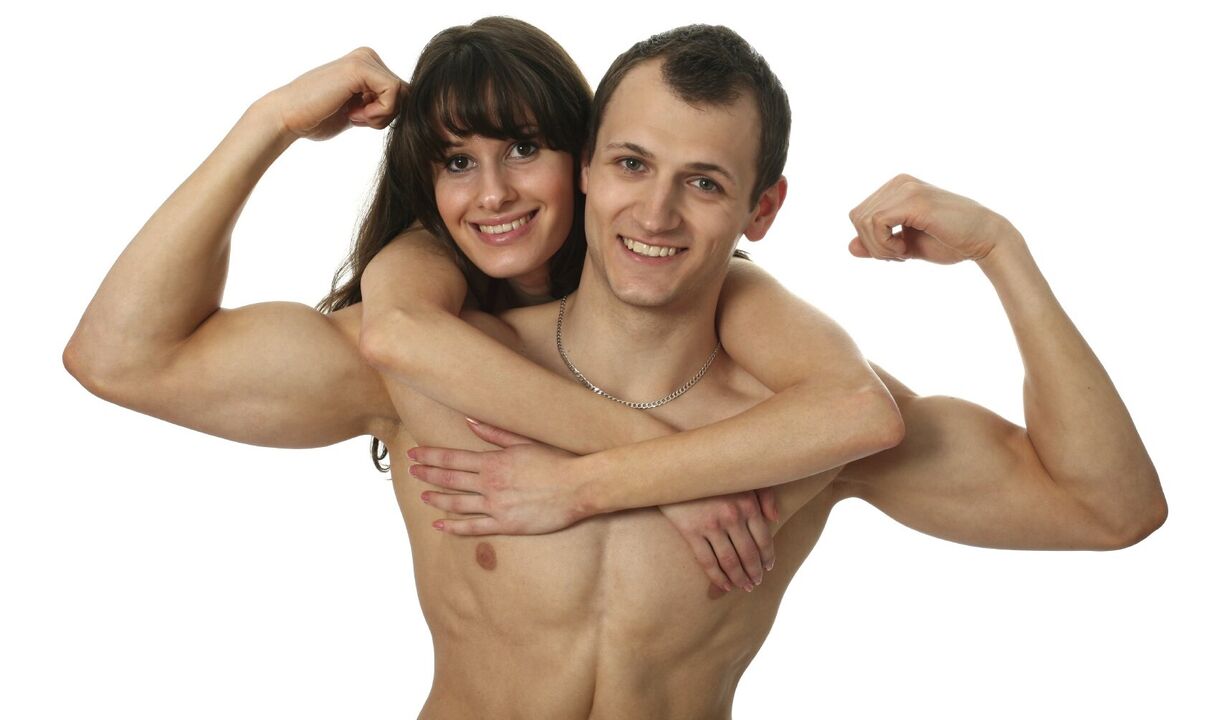 Muller cun home con aumento do pene